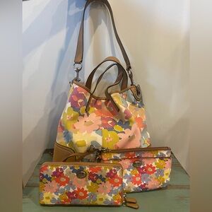 Coach Floral Peyton Tote/Purse w/Matching Wallet & Wristlet (EUC)
